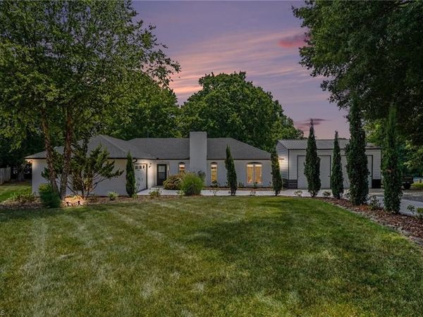 916 Spring Hill Court, Kernersville, NC 27284