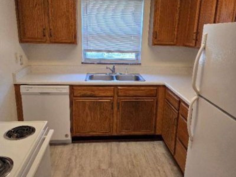 2100 Shroyer Road, Unit 1-4, Oakwood, OH 45419 Photo 4