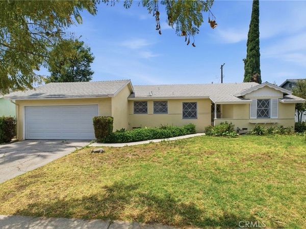 11251 Dronfield, Pacoima, CA 91331