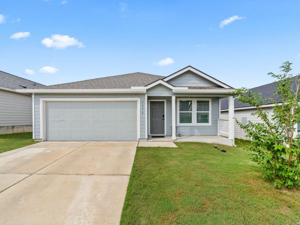 1076 Shutter Way, Kerrville, TX 78028