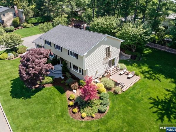 40 Mountainview Terrace, HILLSDALE, NJ 07642