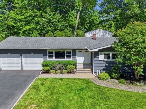 57 Livingston Ave, Edison, NJ 08820