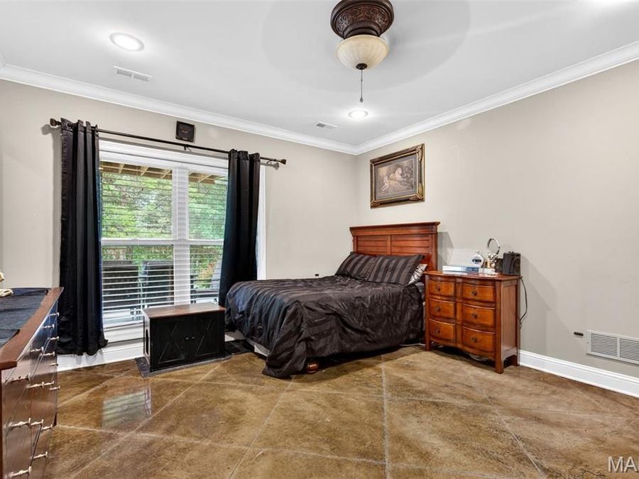 Property Image 79