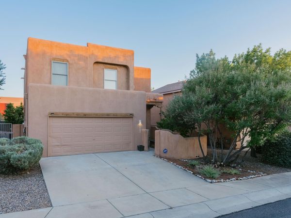 9232 Bluewood Lane NE, Albuquerque, NM 87122