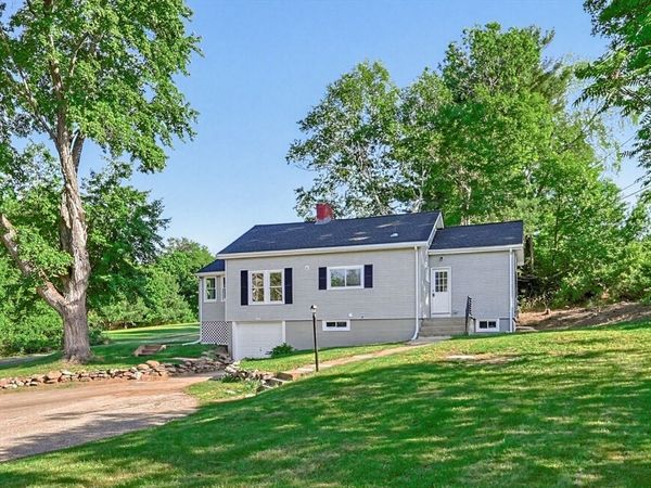 71 W Main St, West Brookfield, MA 01585