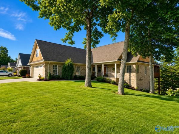1211 River Ridge Drive, Guntersville, AL 35976