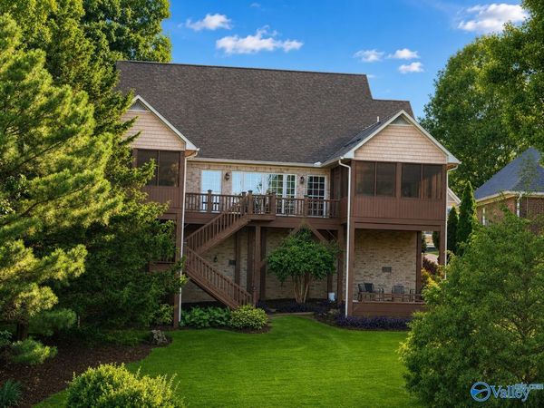 1211 River Ridge Drive, Guntersville, AL 35976