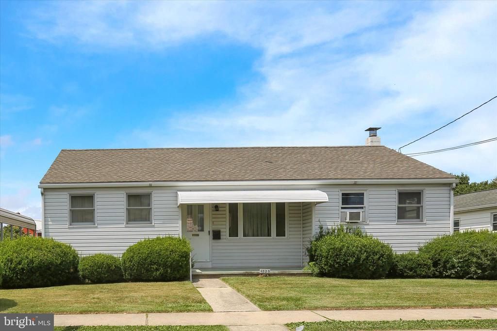 1223 MARGARET, READING, PA 19612