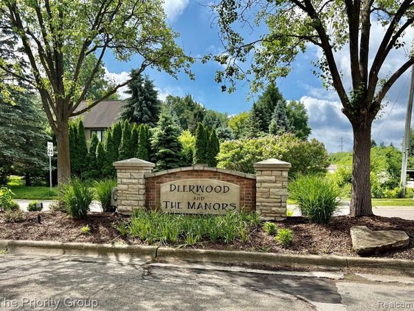 6248 E Crest Forest Court , Independence Twp, MI 48348