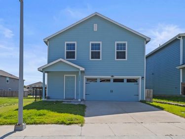 3248 Peyton Lila Road , Dallas, TX 75212