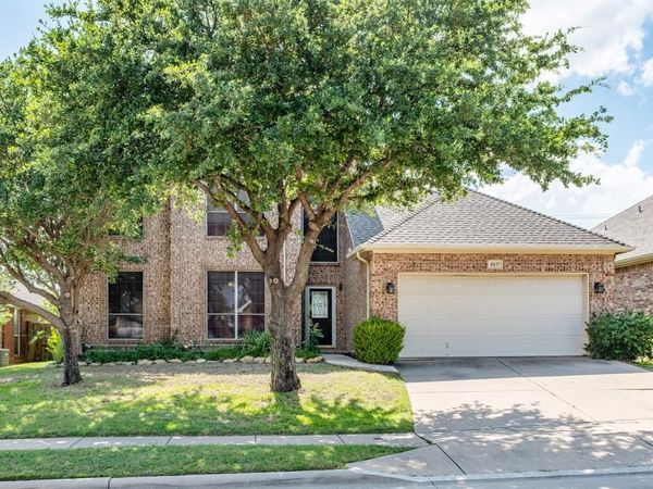 10137 Red Bluff Drive, Fort Worth, TX 76177