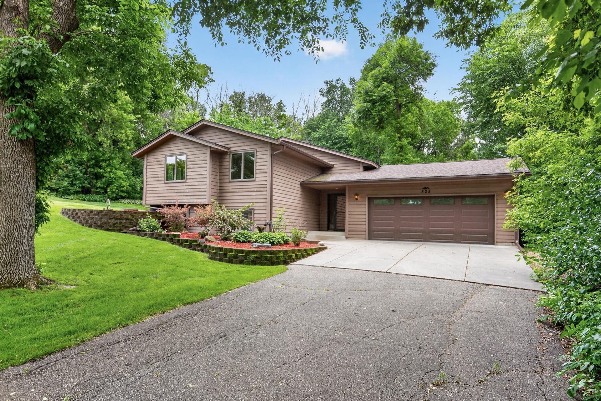 505 Zinnia Lane N, Plymouth, MN 55441