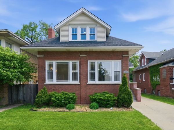 7247 S LUELLA Avenue , Chicago, IL 60649