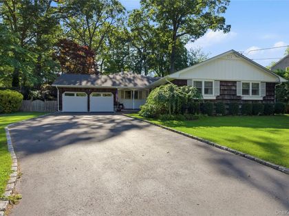 30 Woodland Road Miller Place, NY 11764