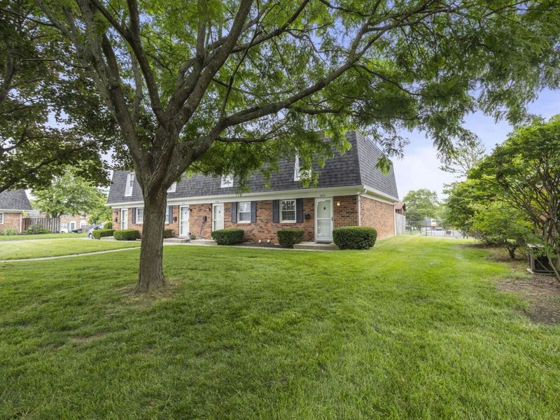4454 Folkestone Court S, Columbus, OH 43220 Photo 41