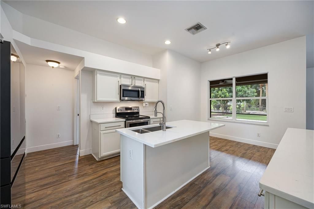 6477 Autumn Woods Blvd, Naples, FL 34109 Photo