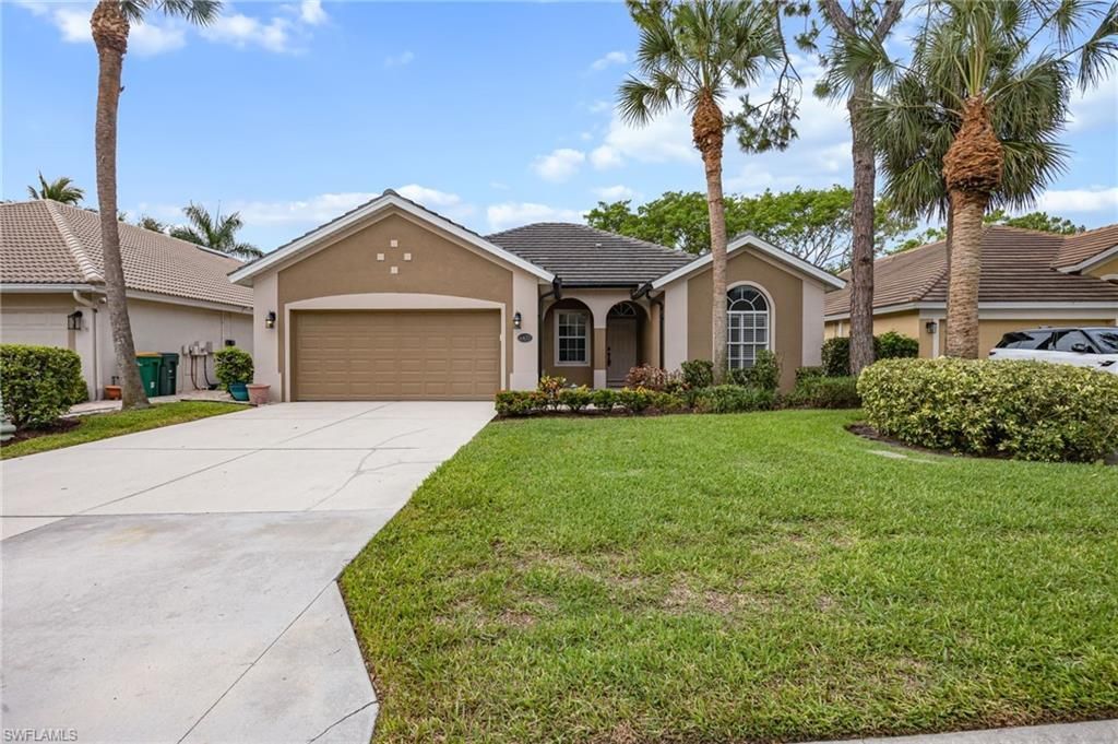 6477 Autumn Woods Blvd, Naples, FL 34109 Photo