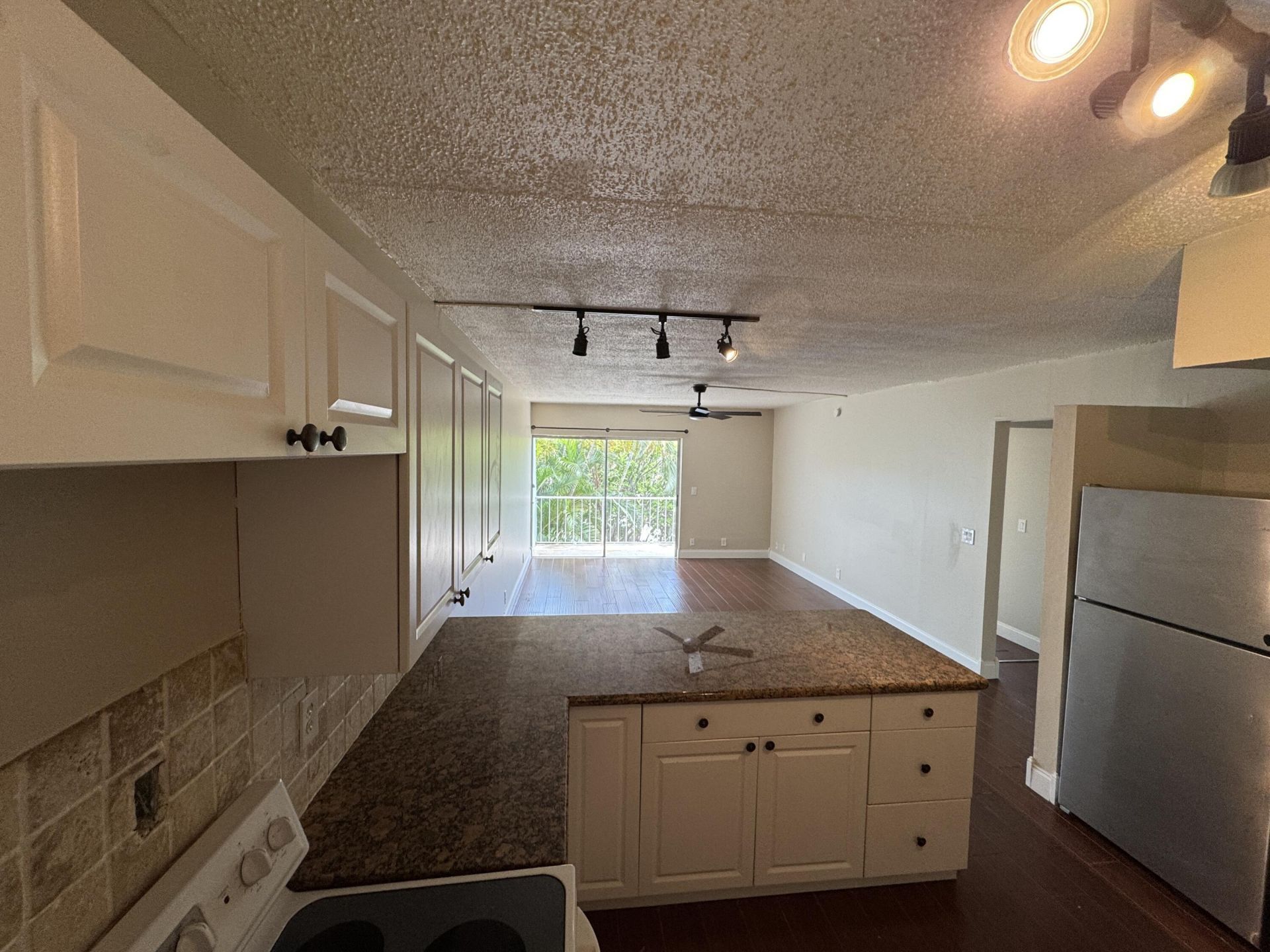 725 Hummingbird Way, Unit 210, North Palm Beach, FL 33408 Photo