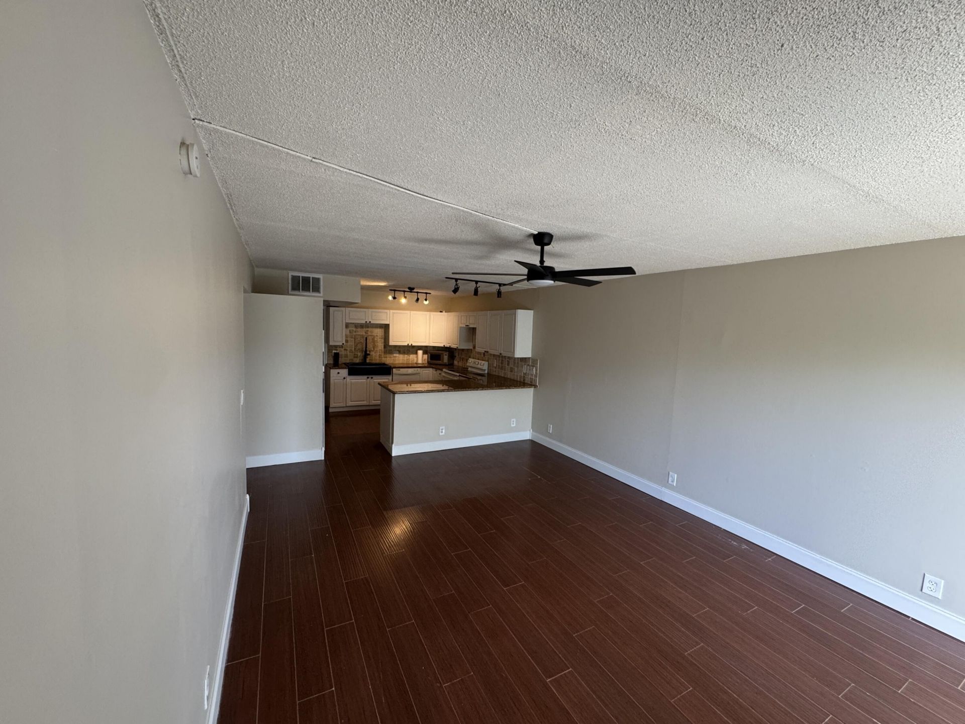 725 Hummingbird Way, Unit 210, North Palm Beach, FL 33408 Photo