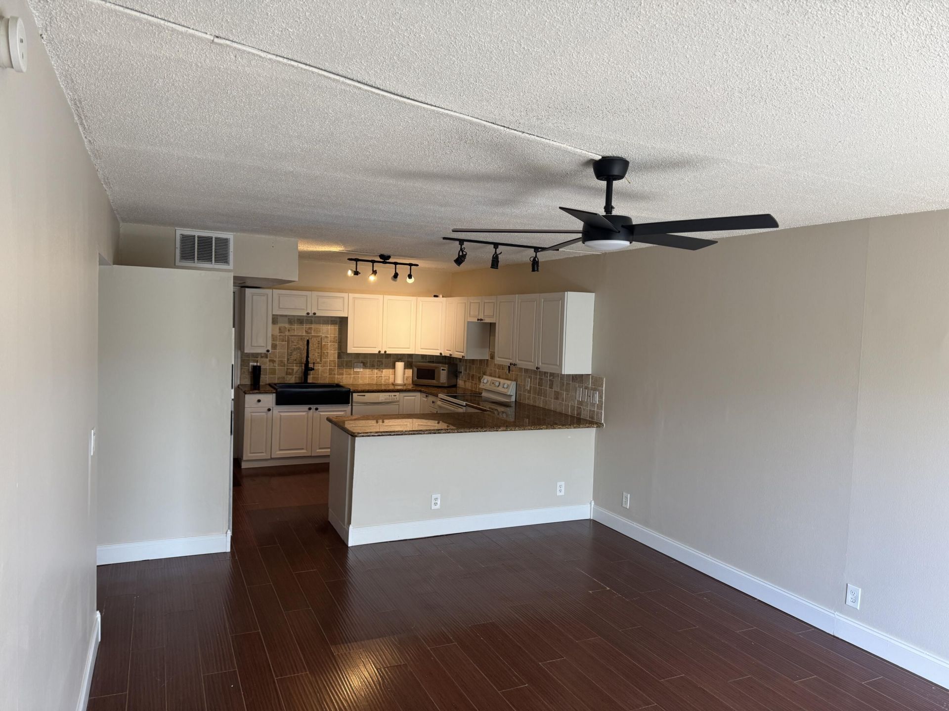 725 Hummingbird Way, Unit 210, North Palm Beach, FL 33408 Photo