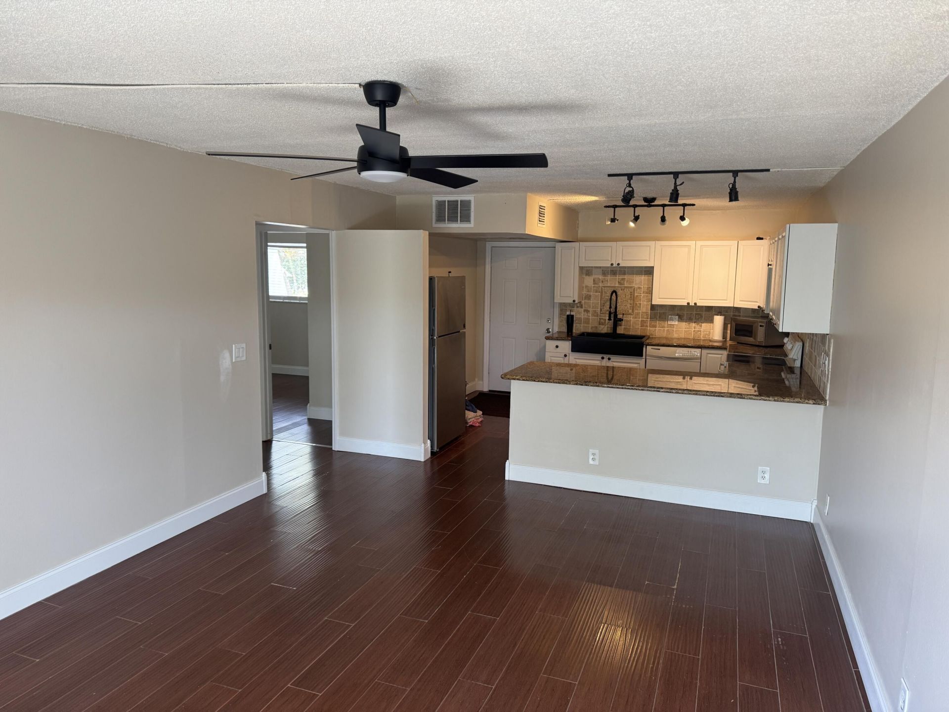 725 Hummingbird Way, Unit 210, North Palm Beach, FL 33408 Photo