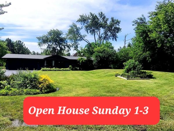 83 Wildwood Drive, Barrington, IL 60010