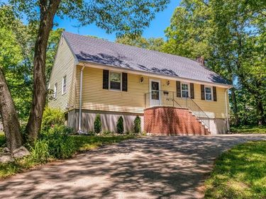77 Leonard Street, Dedham, MA 02026