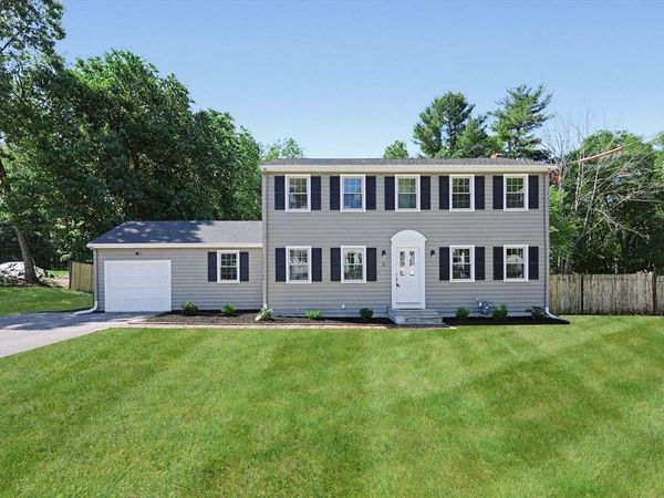 3 Gwynne Rd, Franklin, MA 02038