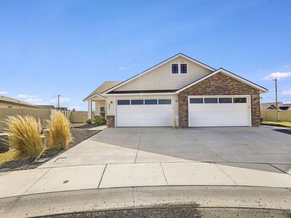 893/899 Shadowleaf, Twin Falls, ID 83301