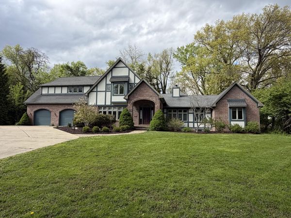 2135 Tuomy Road, Ann Arbor, MI 48104