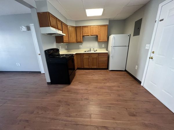 18-22 Main Street, Unit 4, Hinsdale, NH 03451