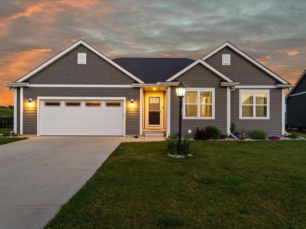 35077 Yahara DRIVE, Summit, WI 53066