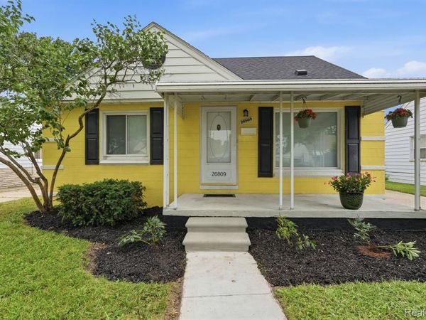 26809 Hollywood Street, Roseville, MI 48066