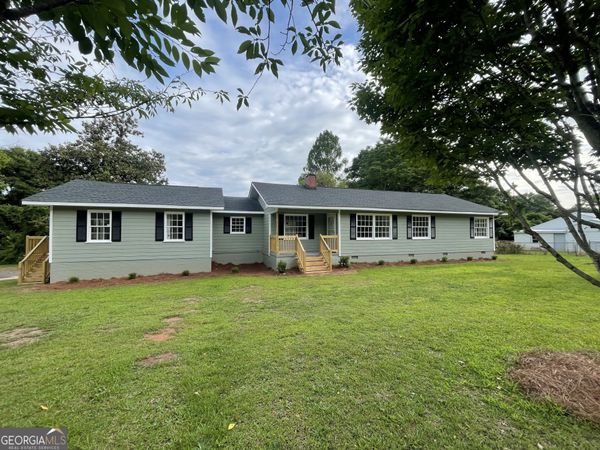 90 Cedar Street, Woodbury, GA 30293