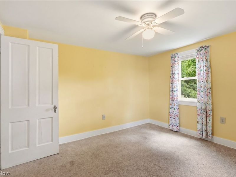 256 Uhl Drive, Akron, OH 44319 Photo 32