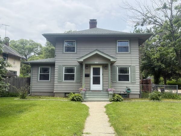 2226 Latham Street , Rockford, IL 61103