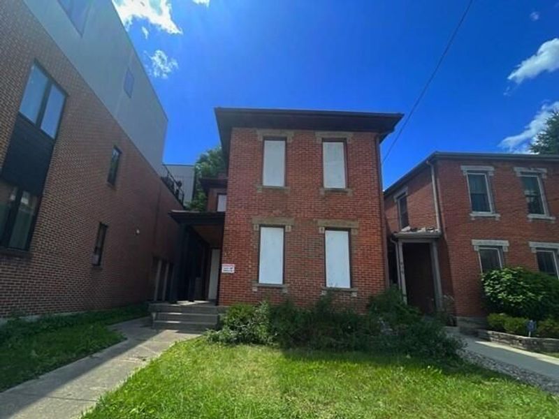 915 N 4th Street, Columbus, OH 43201 Photo 1