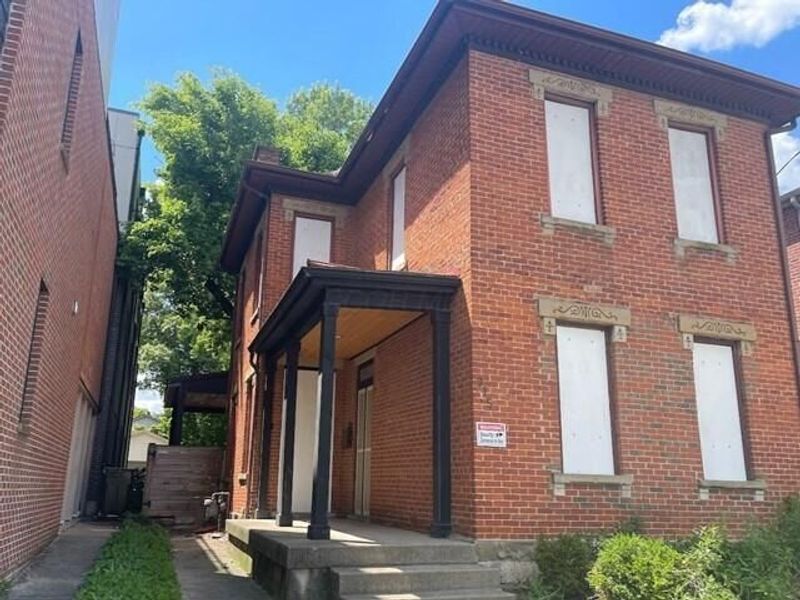 915 N 4th Street, Columbus, OH 43201 Photo 2