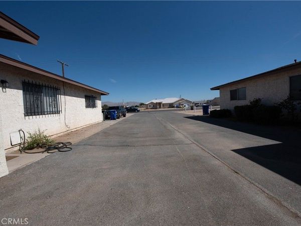 12212 Kiowa, Unit 4, Apple Valley, CA 92308