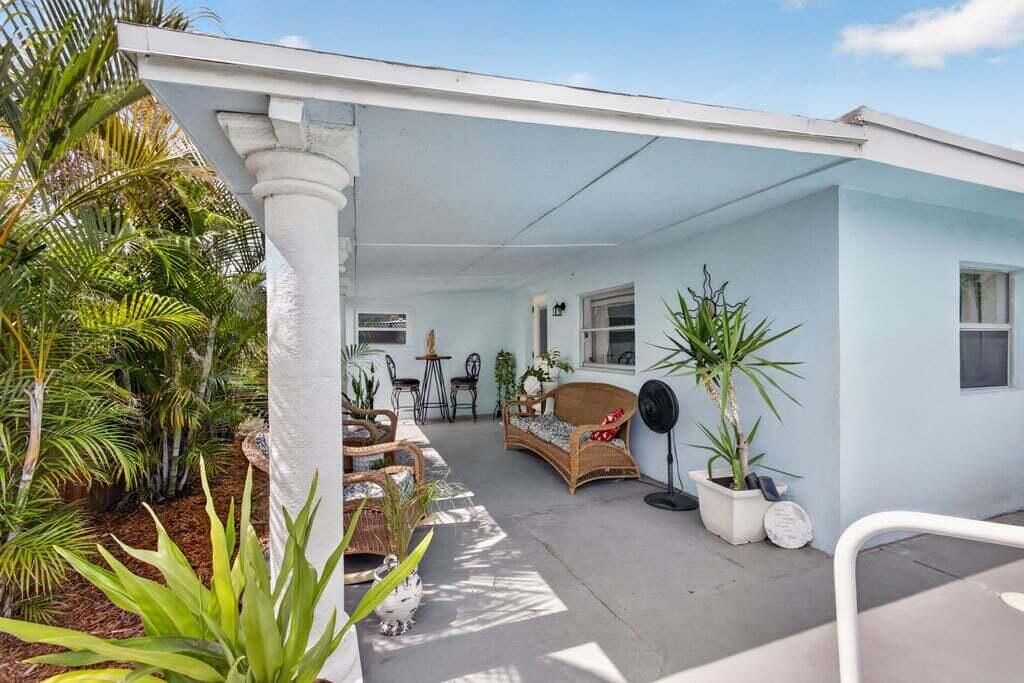 3740 Dunes Road, Cabana Colony, FL 33410 Photo