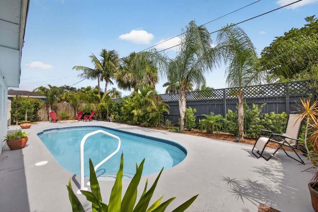 3740 Dunes Road, Cabana Colony, FL 33410 Photo