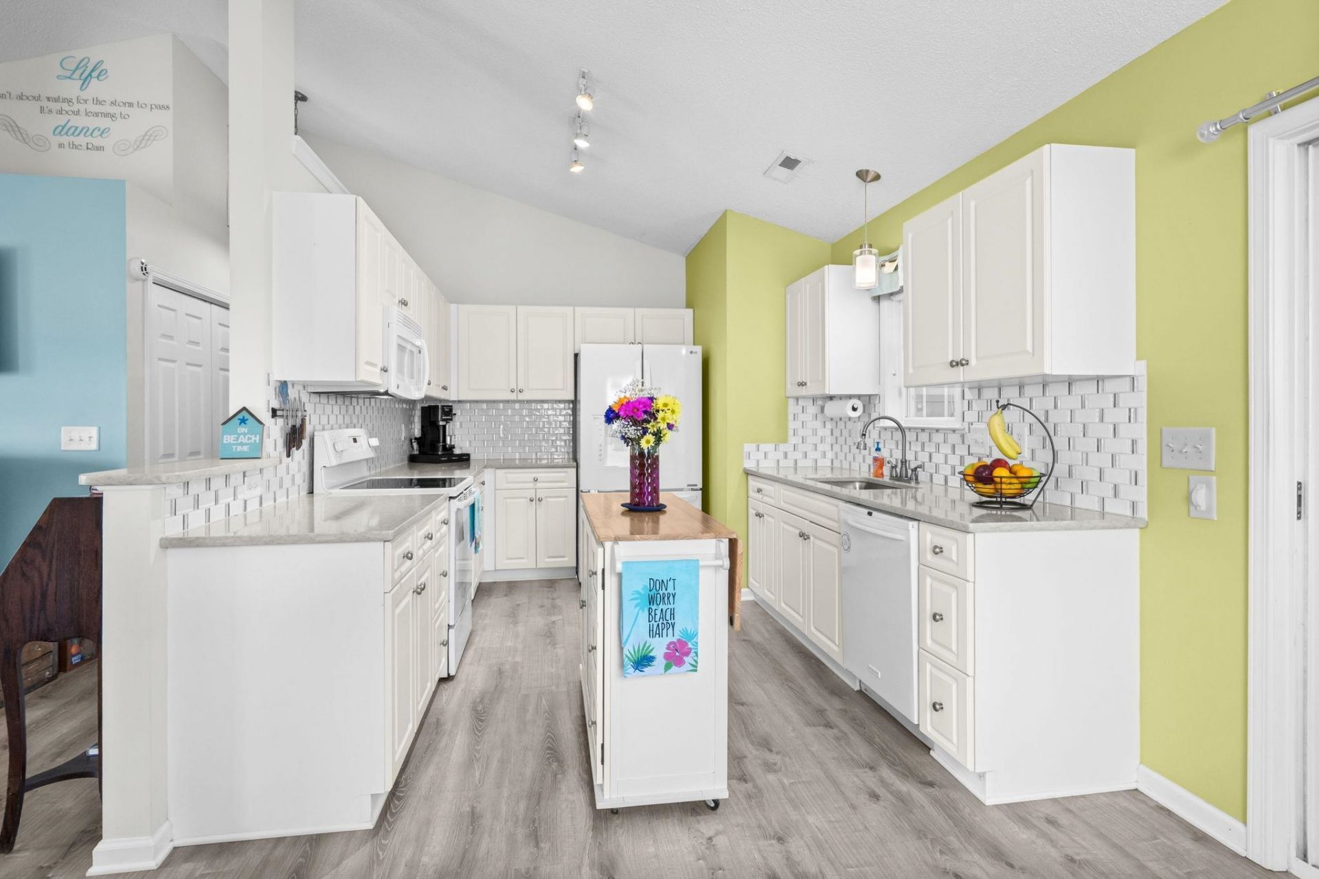 972 Dunrobin Ln. Photo 15