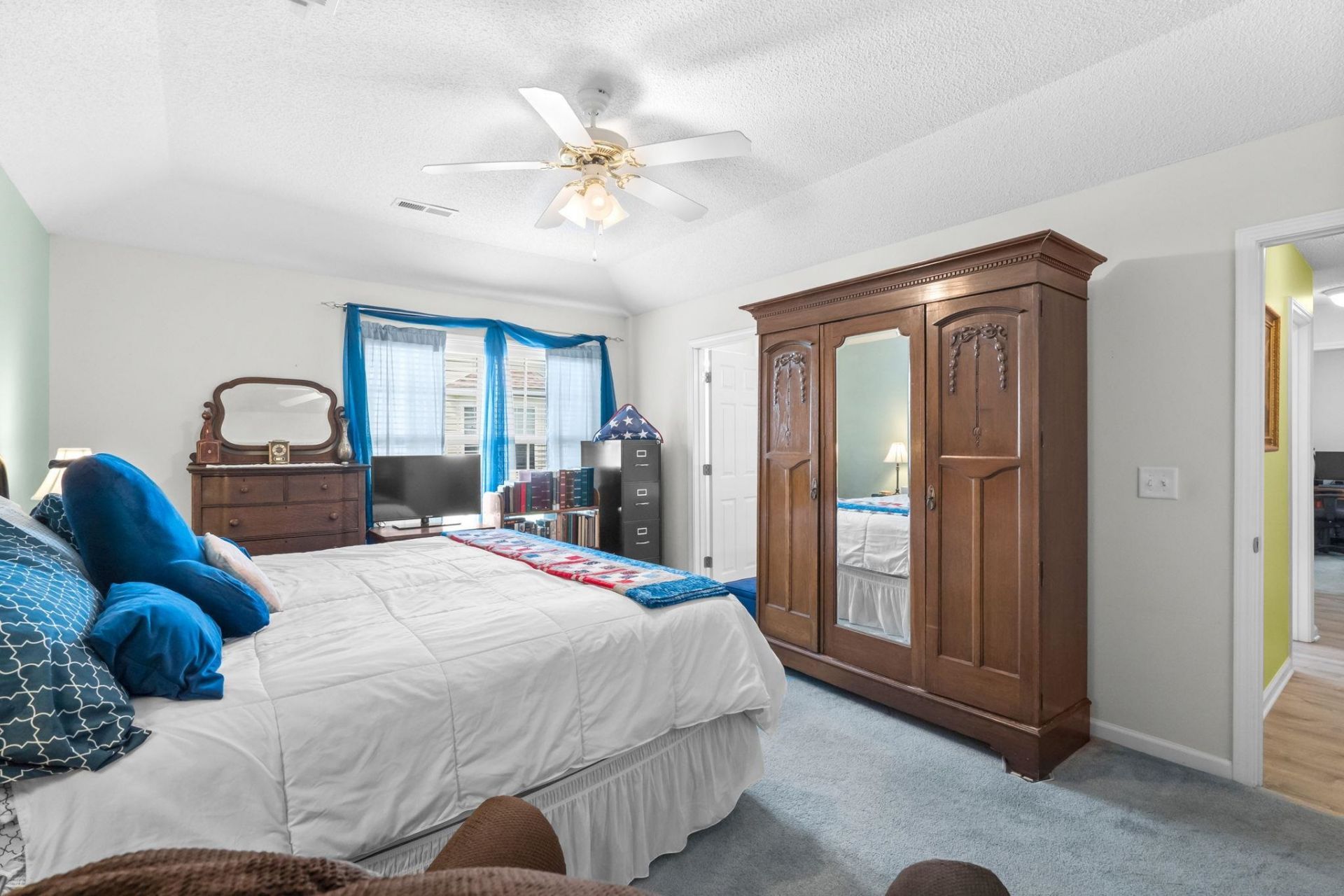 972 Dunrobin Ln. Photo 18