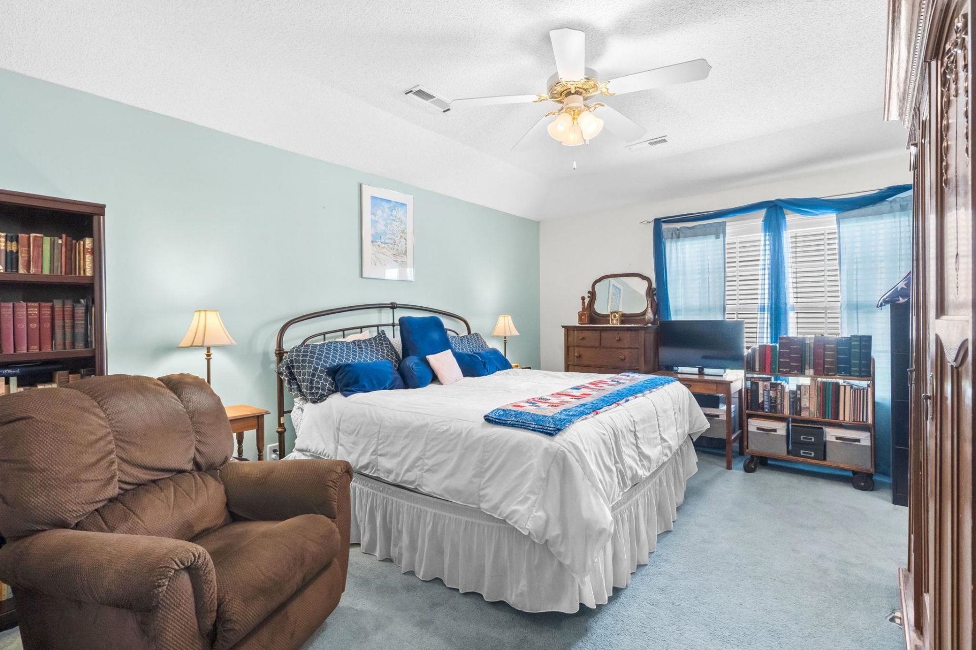 972 Dunrobin Ln. Photo 19
