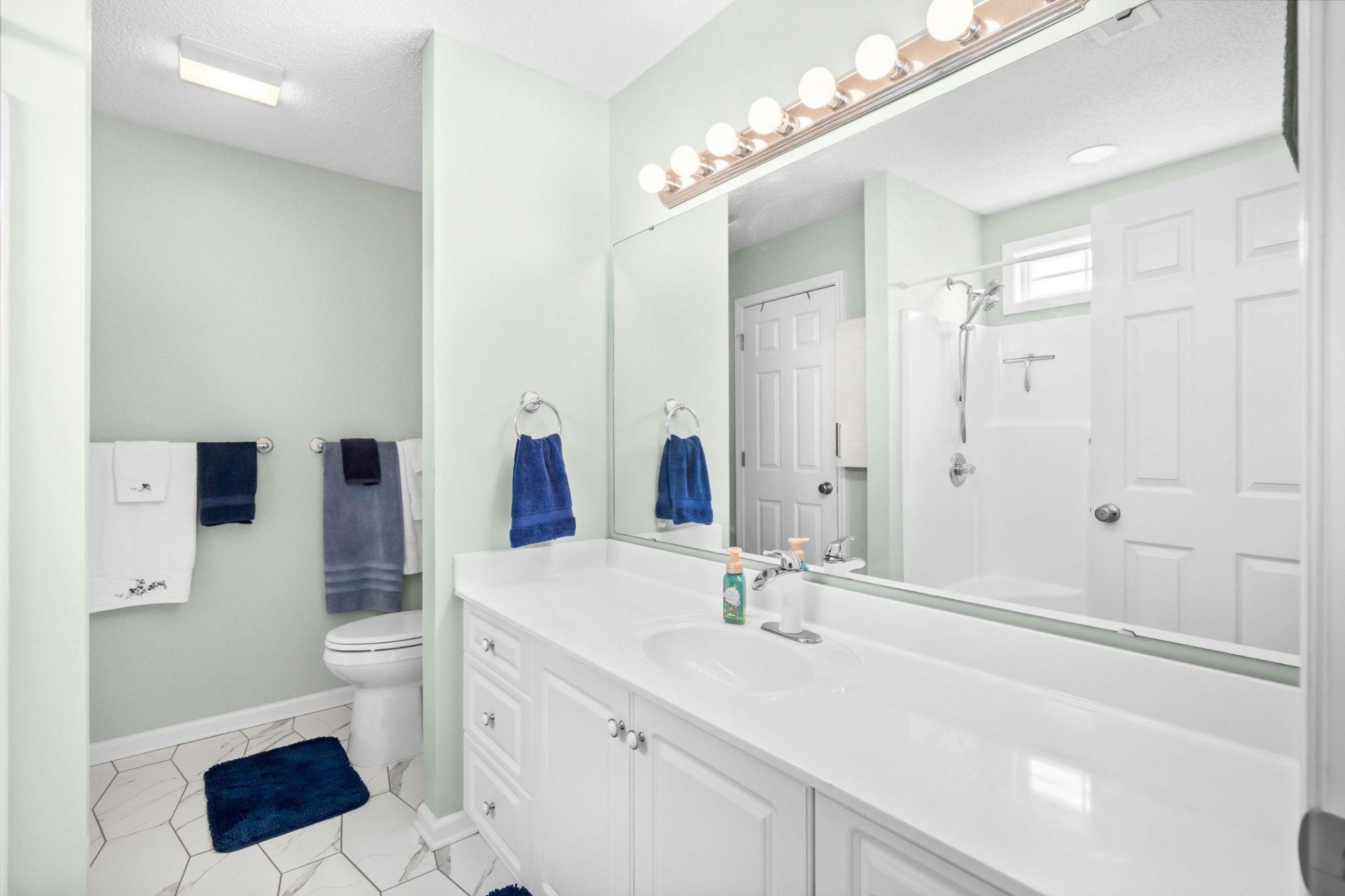 972 Dunrobin Ln. Photo 22