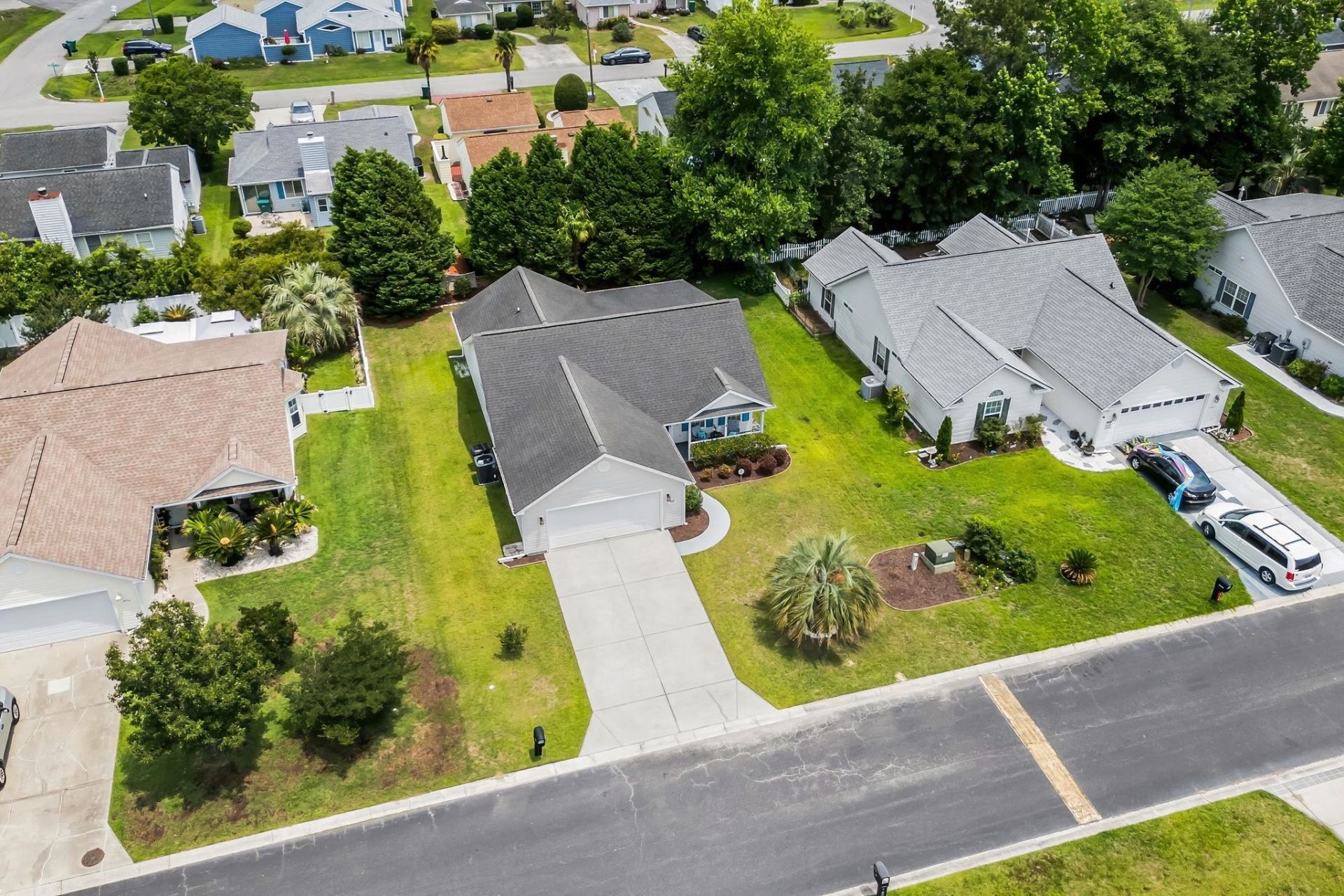 972 Dunrobin Ln. Photo 23