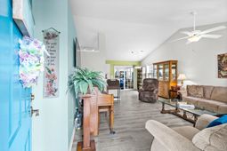 972 Dunrobin Ln. photo 4