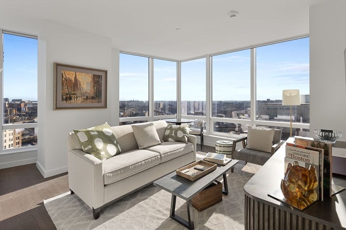 430 Stuart St, Boston, MA 02116