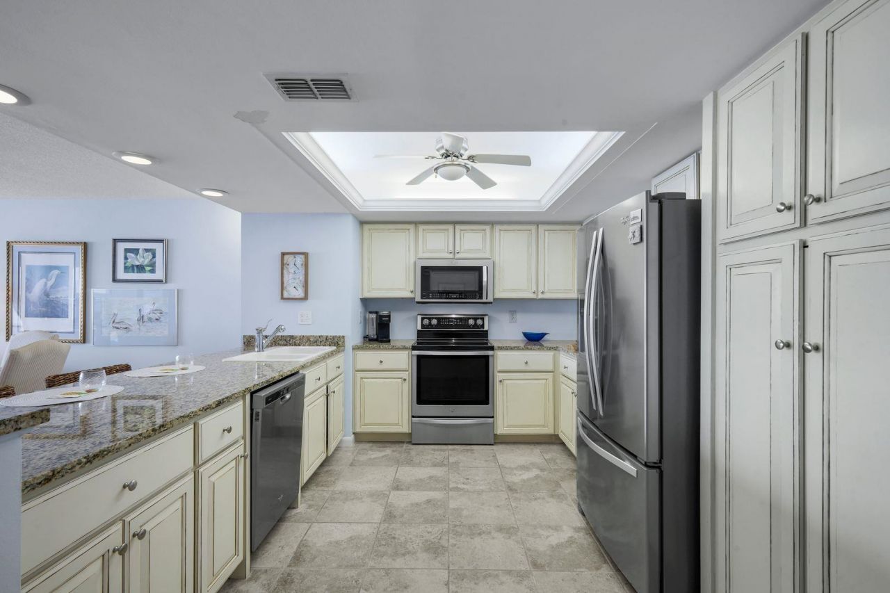 15021 Punta Rassa Rd, Unit 402, Fort Myers, FL 33908 Photo