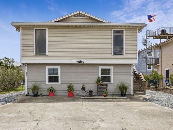 924 TARPON Avenue , Fernandina Beach, FL 32034